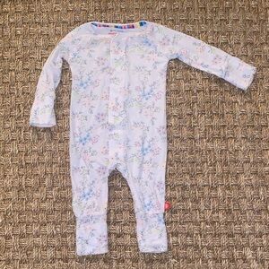 Magnetic Me Pink Floral Print Baby One Piece sz 0-3 months